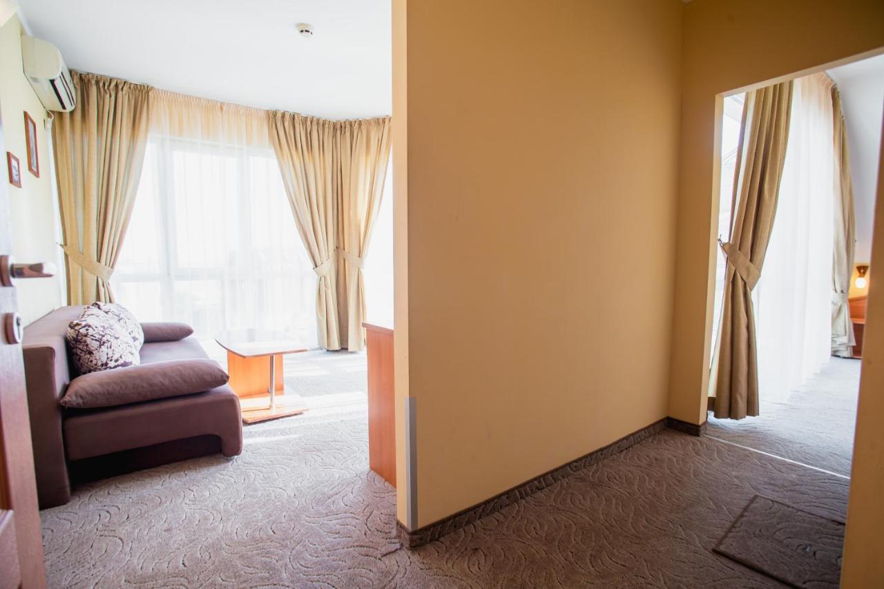 Hotel Dolphin Ravda Eksteriør bilde