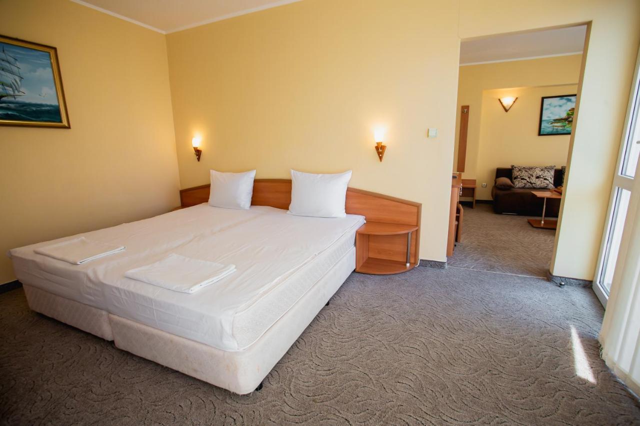 Hotel Dolphin Ravda Eksteriør bilde